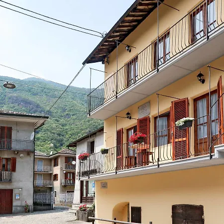 Locazione Turistica Angelica + Orsolina Hébergement de vacances Sparone